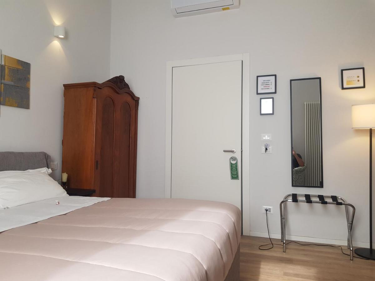 Nuova Porta Dei Musicisti - Locazione Turistica Hotel Verona Eksteriør billede